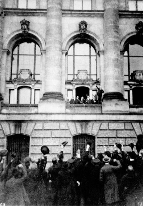 Ausrufung der Republik durch Philipp Scheidemann am 9. November 1914